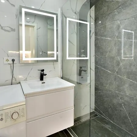 Apartment On Kis Diofa/2 *